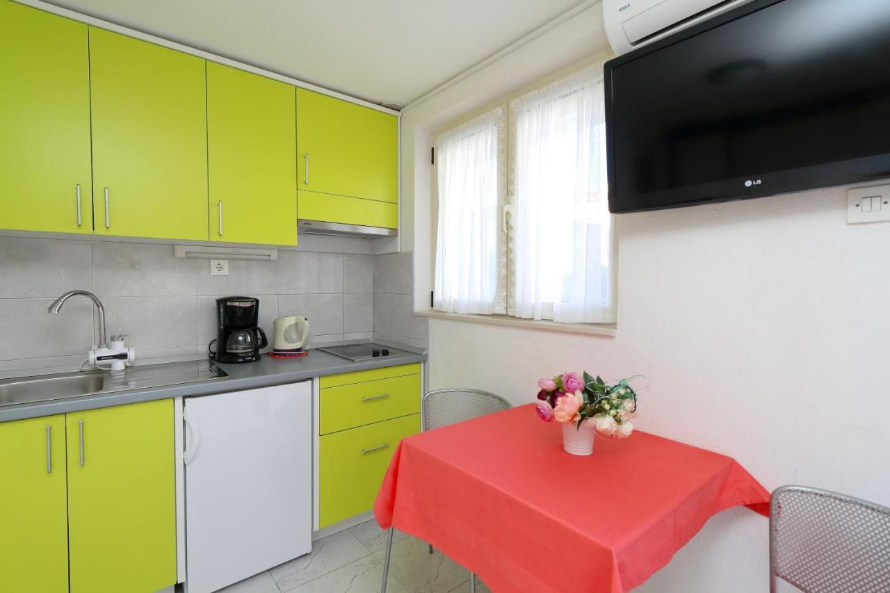 Apartman Nika - Marija Макарска Экстерьер фото